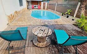 Sermie T2 Climatise Avec Piscine